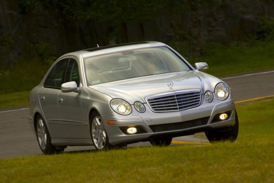  Mercedes-Benz E320 BlueTEC 2007 года  (фото 18 из 76)